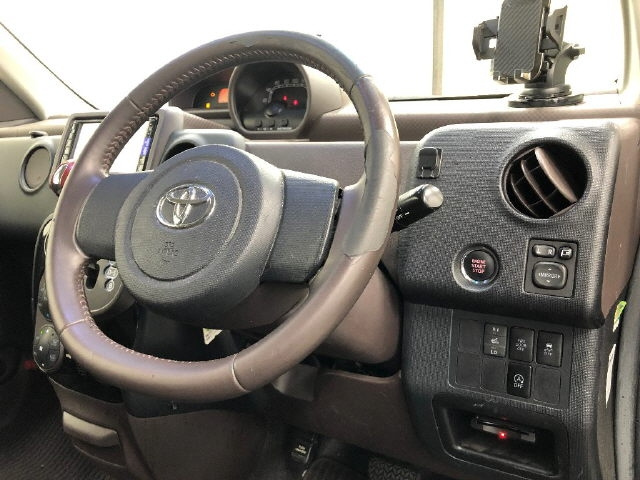 TOYOTA SPADE 2013