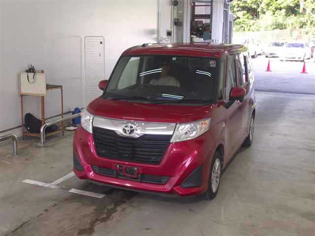 TOYOTA ROOMY 2019