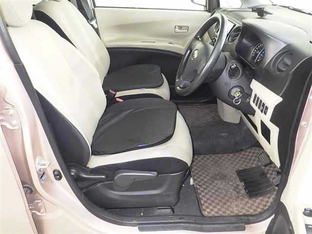 SUBARU LUCRA 2014