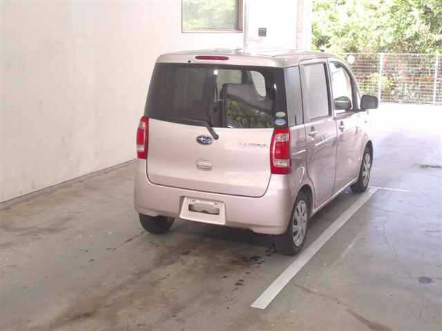 SUBARU LUCRA 2014