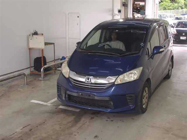 HONDA FREED 2015