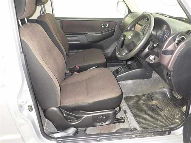 MITSUBISHI PAJERO MINI 2011