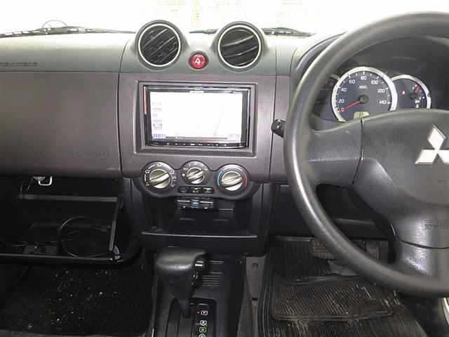 MITSUBISHI PAJERO MINI 2011