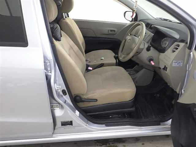 DAIHATSU MIRA 2010
