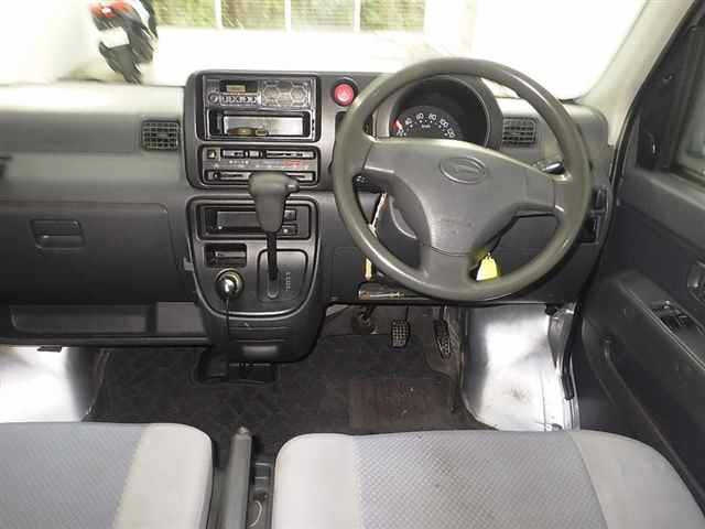 DAIHATSU HIJET VAN 2010