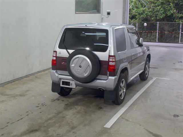 MITSUBISHI PAJERO MINI 2011