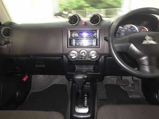 MITSUBISHI PAJERO MINI 2011