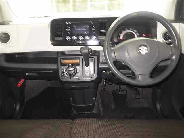 SUZUKI MRWAGON 2011