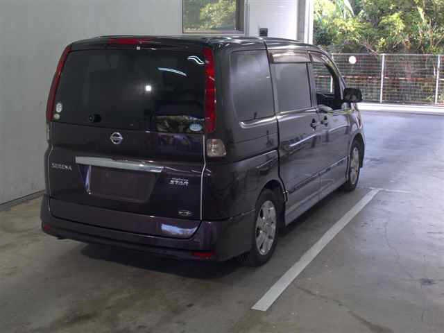 NISSAN SERENA 2010