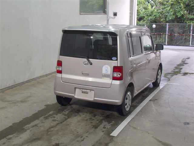 DAIHATSU MOVE CONTE 2010