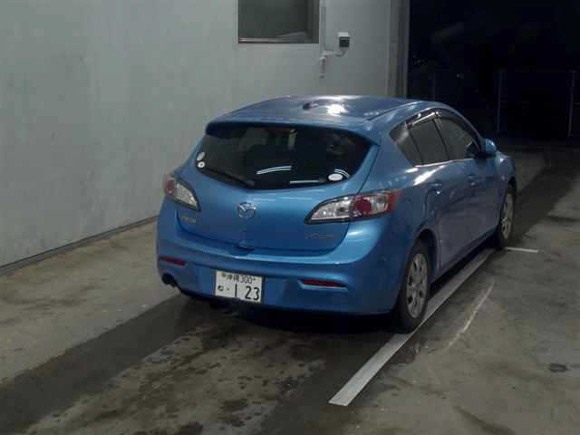 MAZDA AXELA 2009