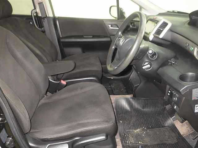 HONDA FREED 2012