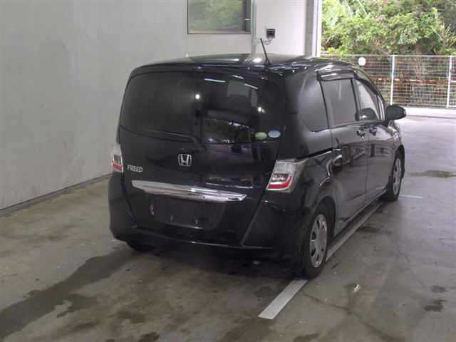 HONDA FREED 2012