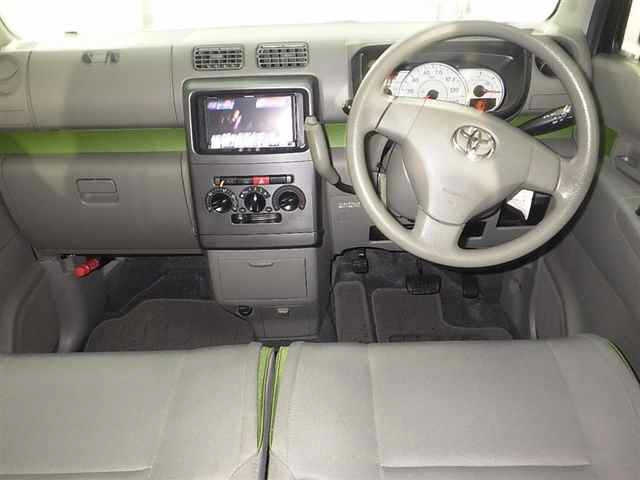 TOYOTA PIXIS SPACE 2015
