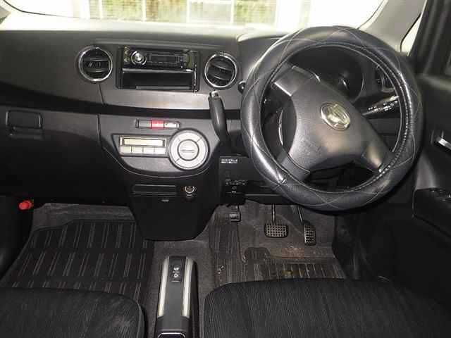 DAIHATSU TANTO EXE 2010