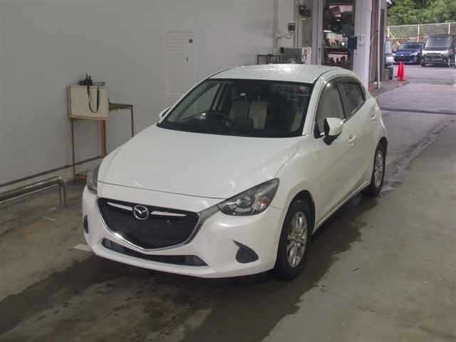 MAZDA DEMIO 2015