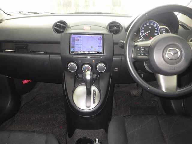 MAZDA DEMIO 2012