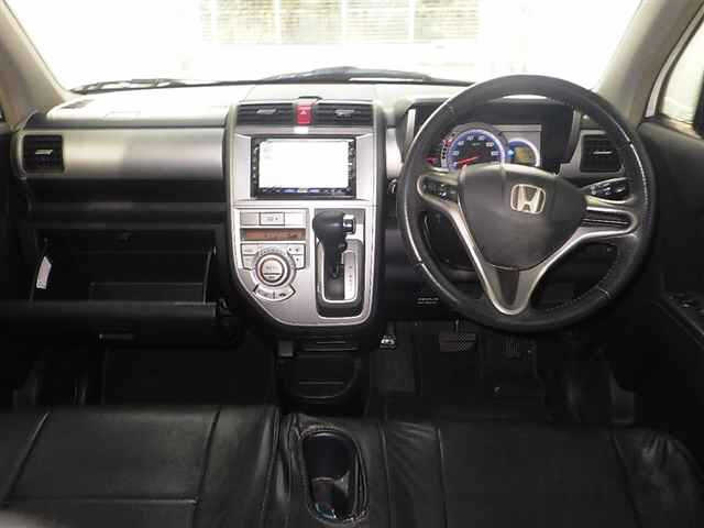 HONDA ZEST 2011