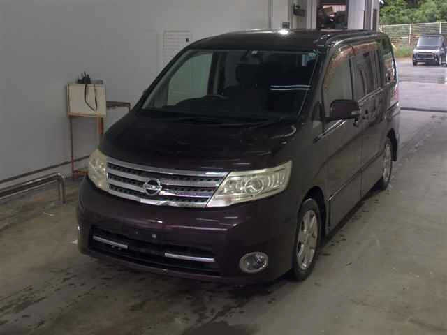 NISSAN SERENA 2010