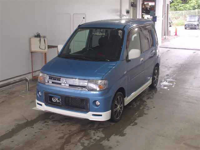 MITSUBISHI TOPPO 2010