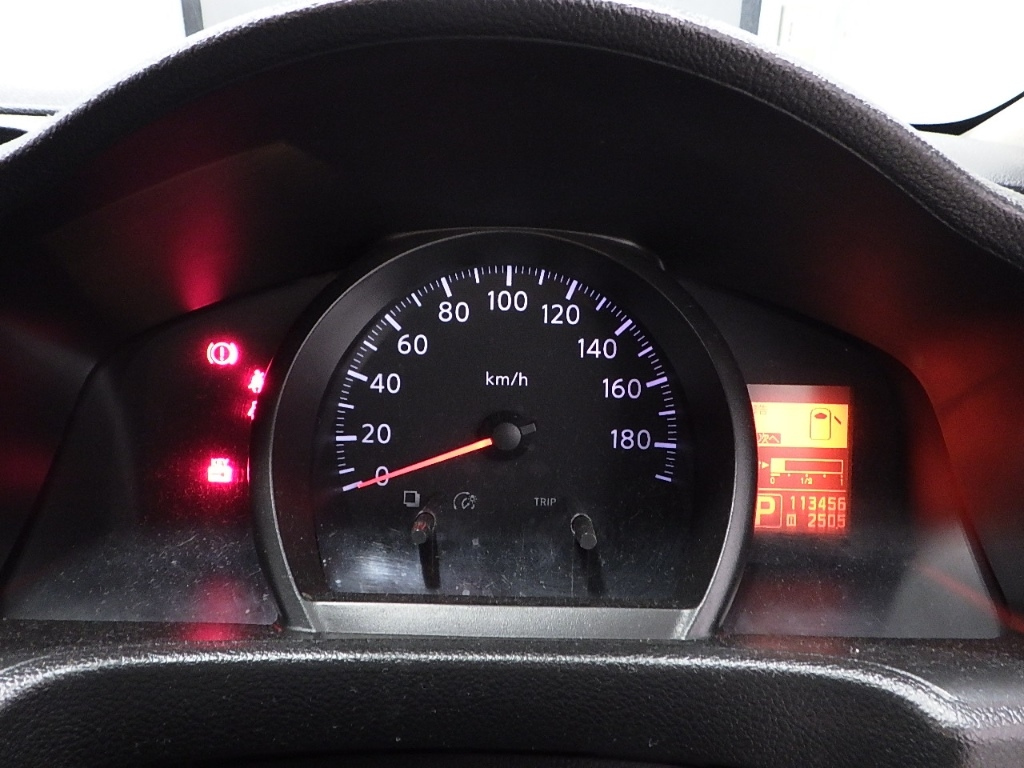 NISSAN NV200 2013
