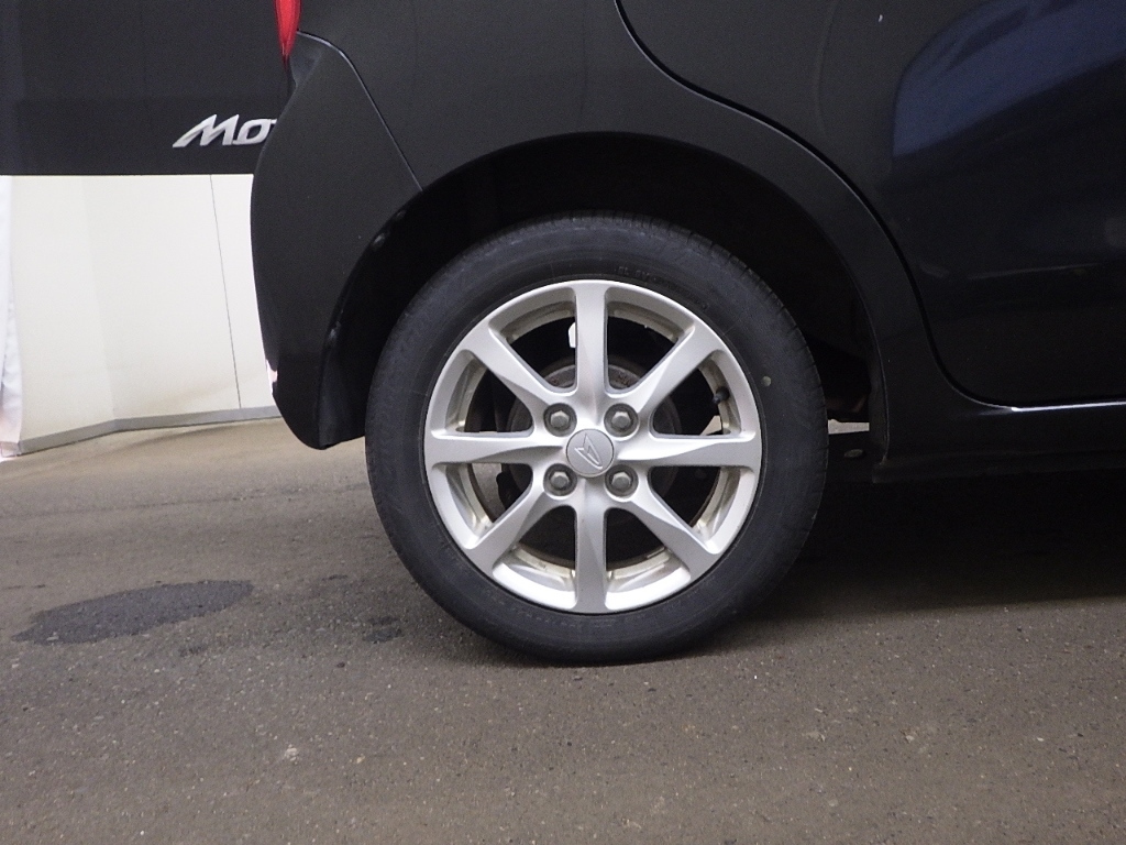 DAIHATSU MOVE 2013