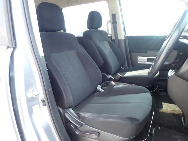 MITSUBISHI DELICA D5 2013