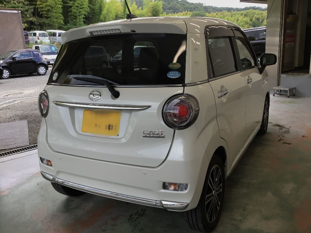DAIHATSU CAST 2015