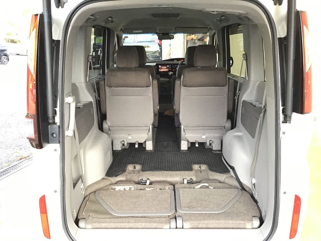 HONDA STEP WAGON 2015