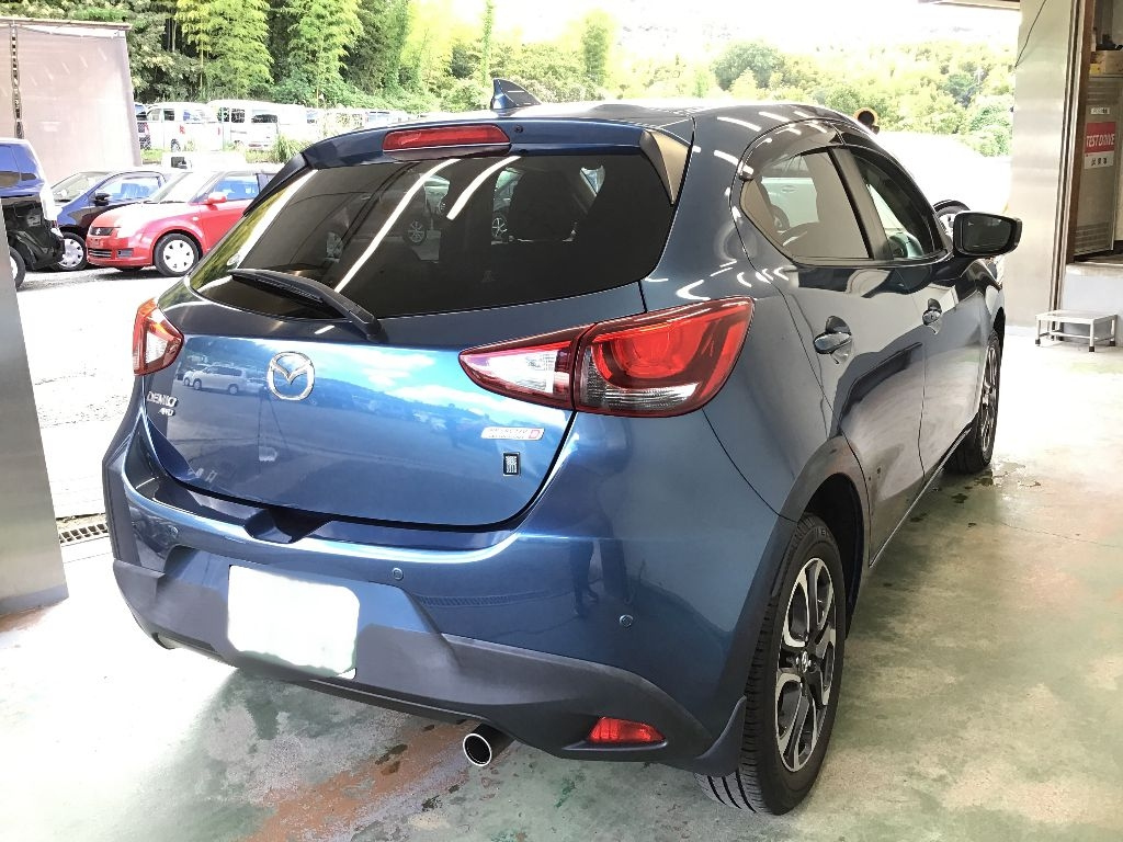MAZDA DEMIO 2016
