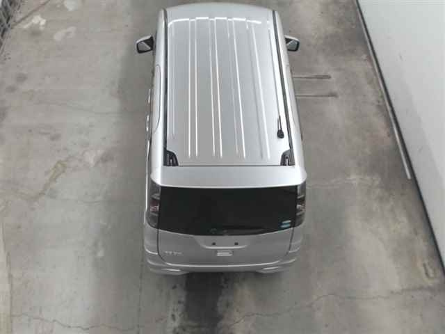 NISSAN ROOX 2012