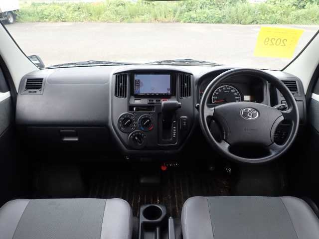 TOYOTA LITE ACE VAN 2016