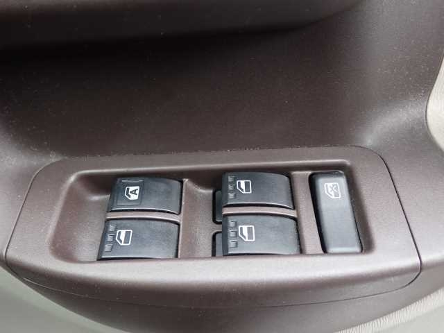 TOYOTA PASSO 2012