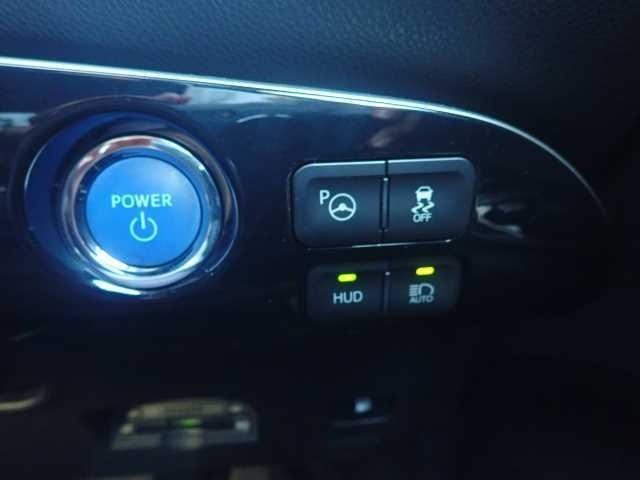 TOYOTA PRIUS 2016