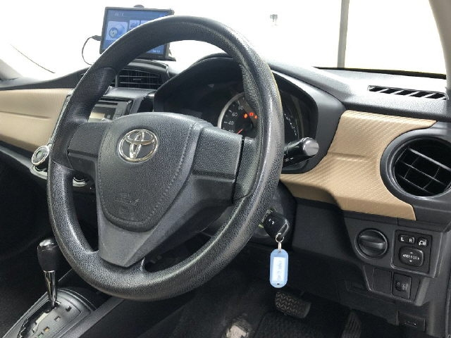 TOYOTA COROLLA AXIO 2013