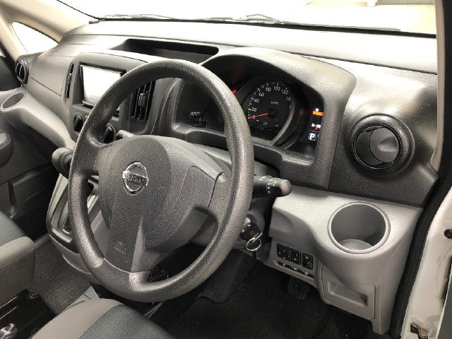 NISSAN NV200 2020