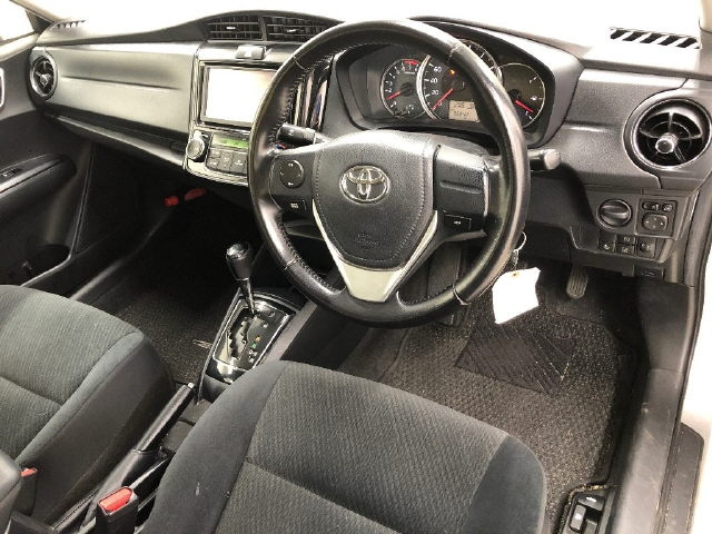TOYOTA COROLLA AXIO 2015