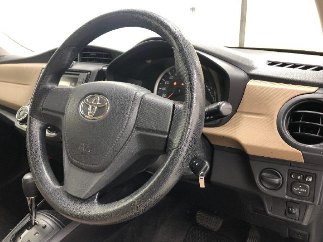 TOYOTA COROLLA AXIO 2013