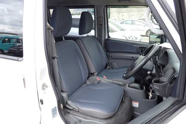 MITSUBISHI MINICAB VAN 2013