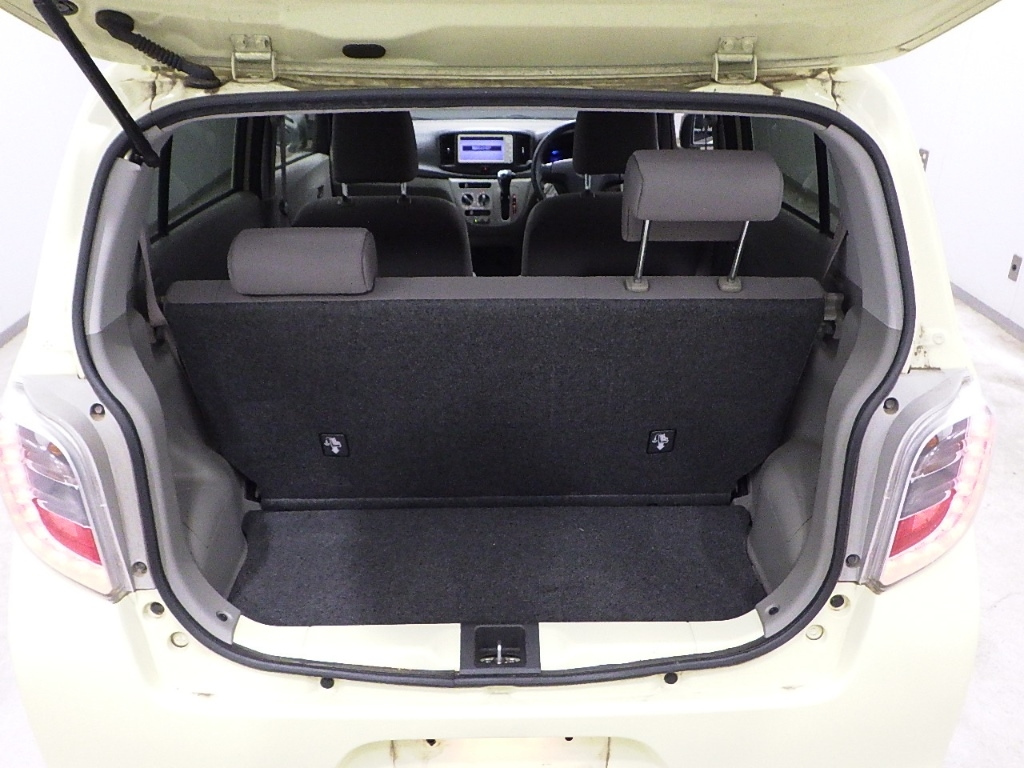 DAIHATSU MIRA E S 2014