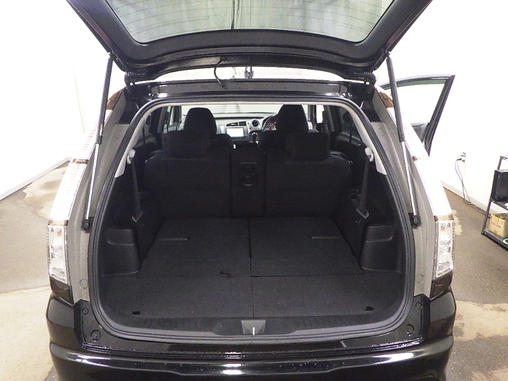 HONDA STREAM 2010