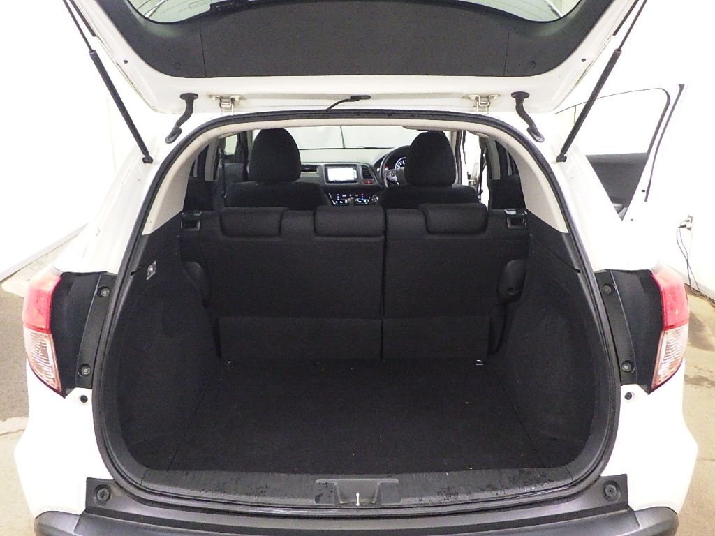 HONDA VEZEL 2015