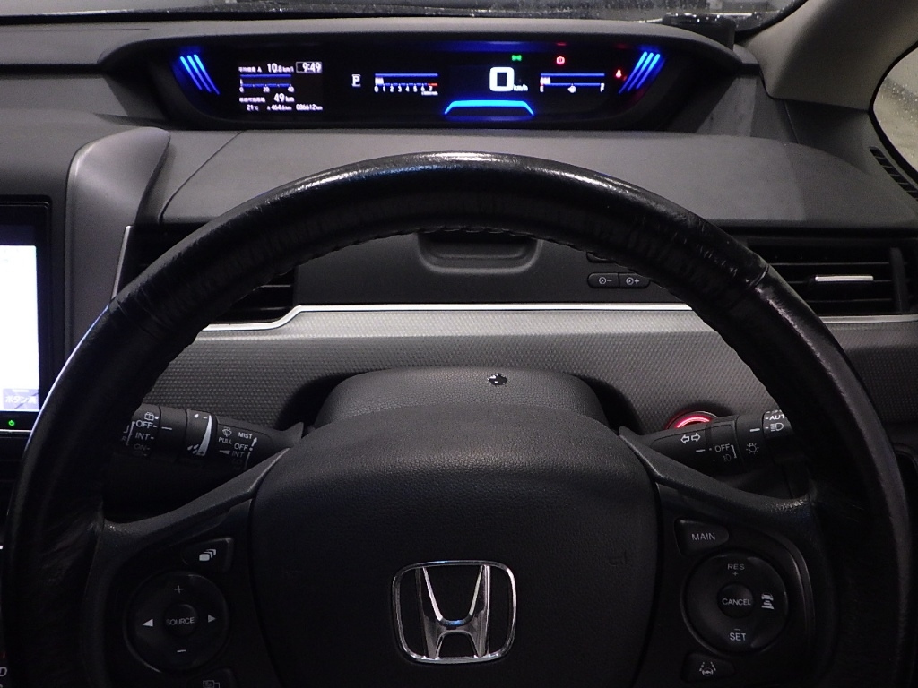 HONDA FREED 2018