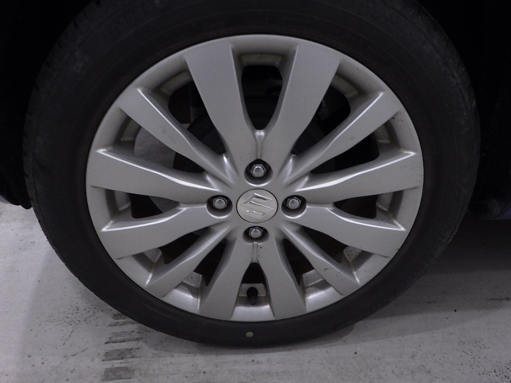 SUZUKI SWIFT 2011