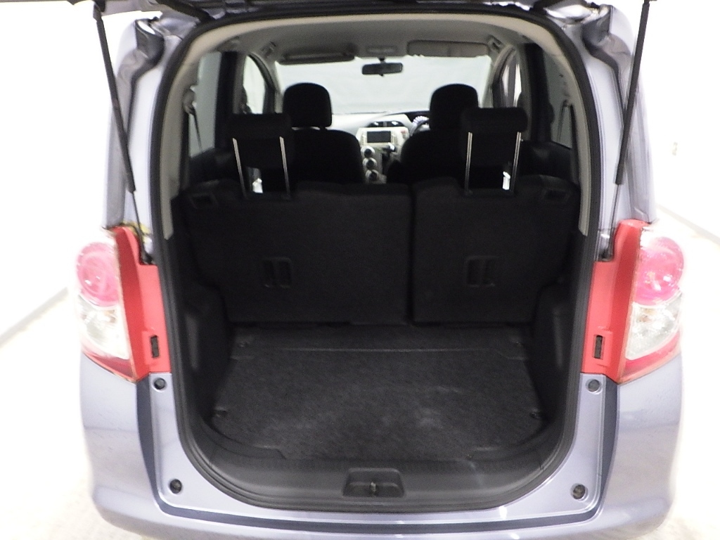 TOYOTA RACTIS 2010