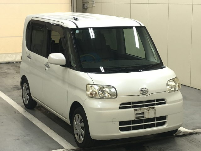 Daihatsu Tanto 2013