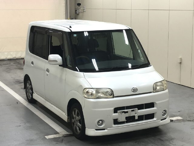 Daihatsu Tanto 2007