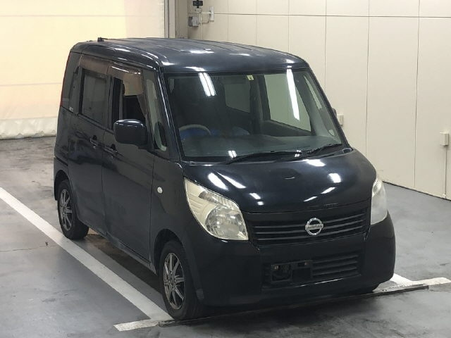 Nissan Roox 2011