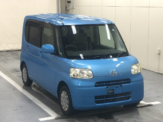 Daihatsu Tanto 2009
