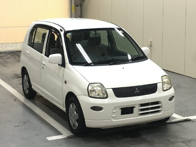 Mitsubishi Minica 2003